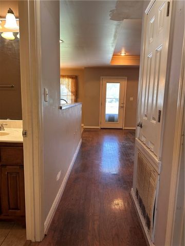 107 Ashbrook Lane, Russellville, AR 72802