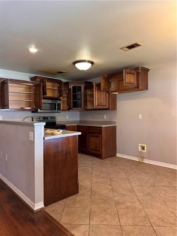 107 Ashbrook Lane, Russellville, AR 72802