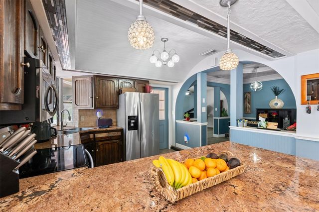 2712 NANCY STREET, Sarasota, FL 34237