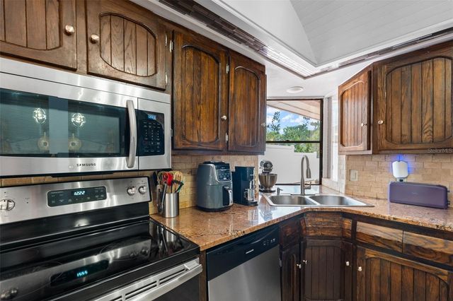 2712 NANCY STREET, Sarasota, FL 34237