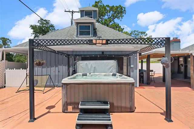2712 NANCY STREET, Sarasota, FL 34237