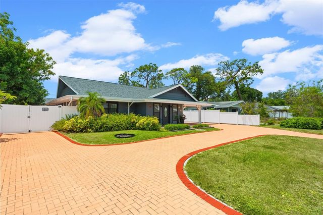 2712 NANCY STREET, Sarasota, FL 34237
