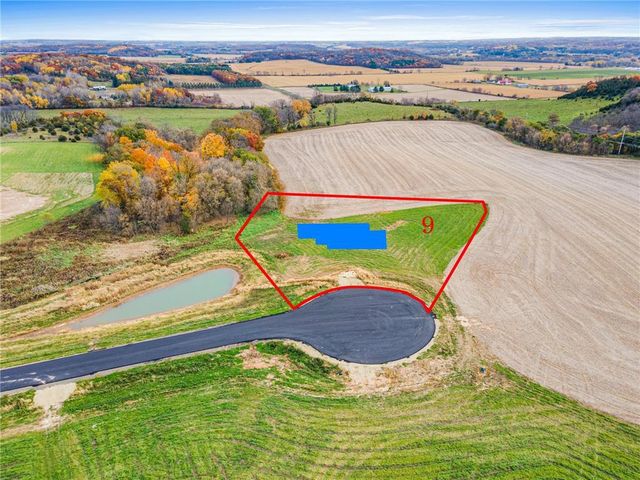 363 Candy Lane, River Falls, WI 54022