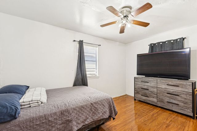 7923 S Nassau Circle, Dallas, TX 75217