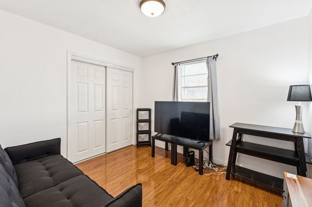 7923 S Nassau Circle, Dallas, TX 75217