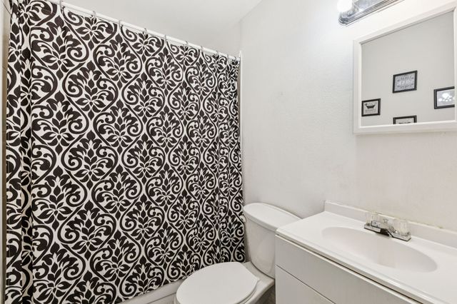 7923 S Nassau Circle, Dallas, TX 75217