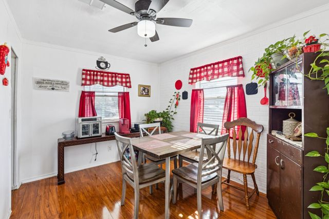 7923 S Nassau Circle, Dallas, TX 75217