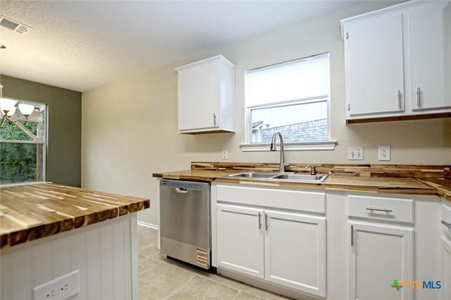 1629 Sylvia Court, Round Rock, TX 78681