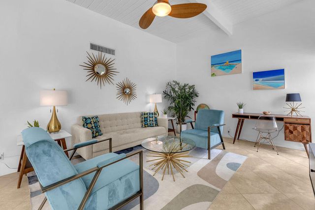 403 E Desert Willow Circle, Palm Springs, CA 92262