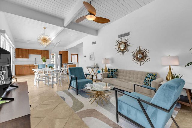 403 E Desert Willow Circle, Palm Springs, CA 92262