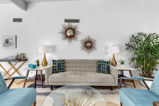 403 E Desert Willow Circle, Palm Springs, CA 92262