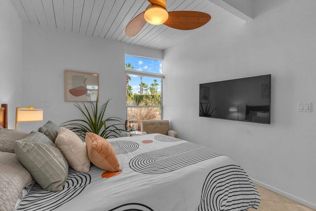 403 E Desert Willow Circle, Palm Springs, CA 92262