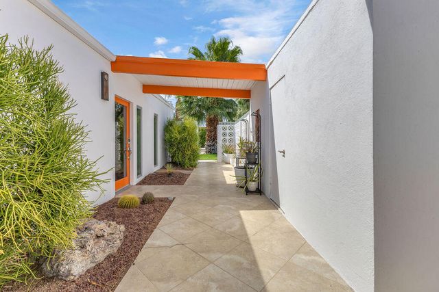 403 E Desert Willow Circle, Palm Springs, CA 92262