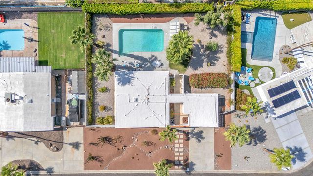 403 E Desert Willow Circle, Palm Springs, CA 92262