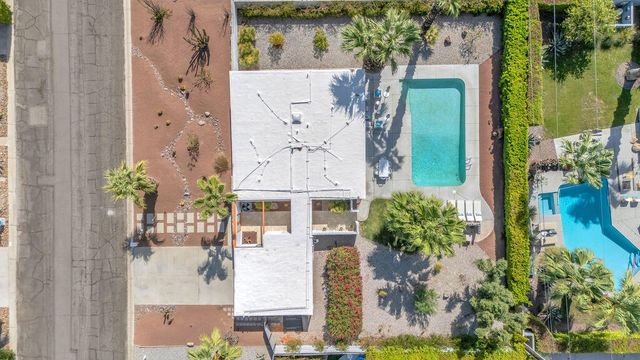 403 E Desert Willow Circle, Palm Springs, CA 92262