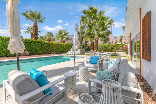 403 E Desert Willow Circle, Palm Springs, CA 92262