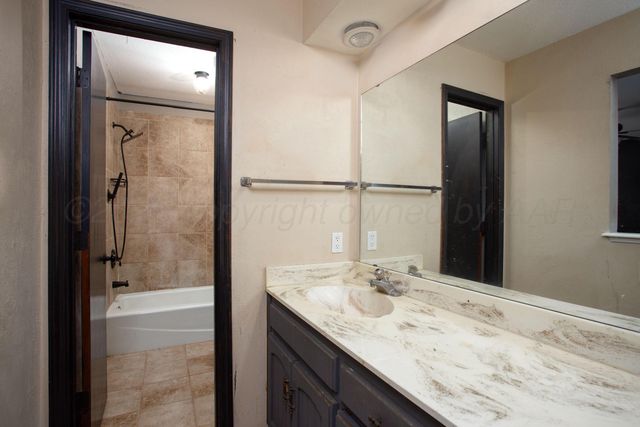 1021 Cimarron Trail, Canyon, TX 79015