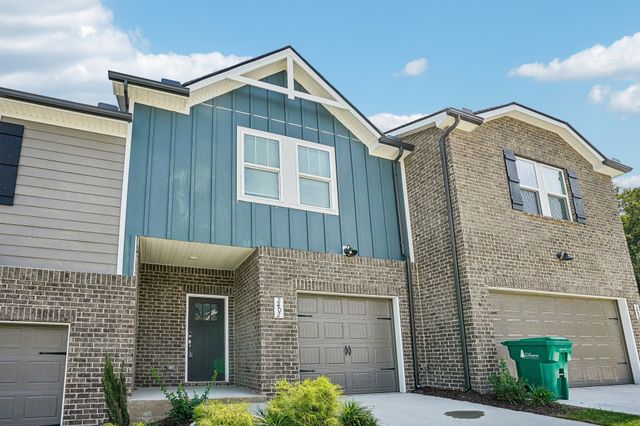 2402 Snohomish St, Lebanon, TN 37087
