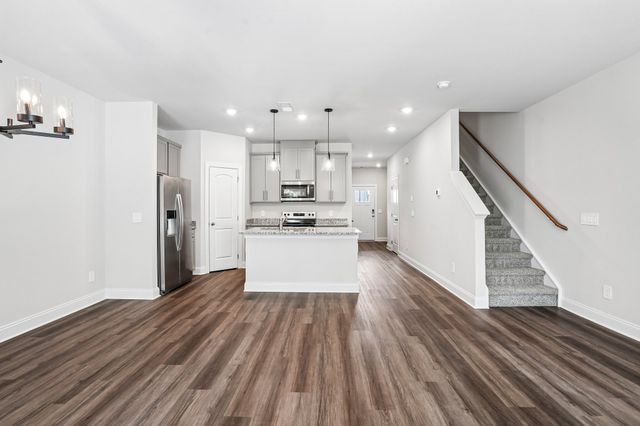2402 Snohomish St, Lebanon, TN 37087