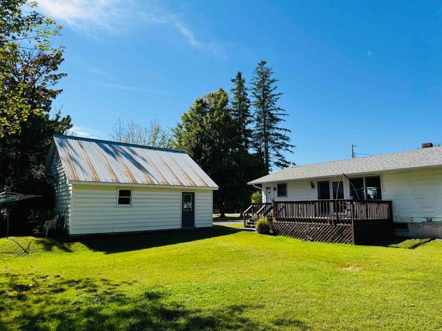 225 Lyndon Heights Drive, Lyndon, VT 05851