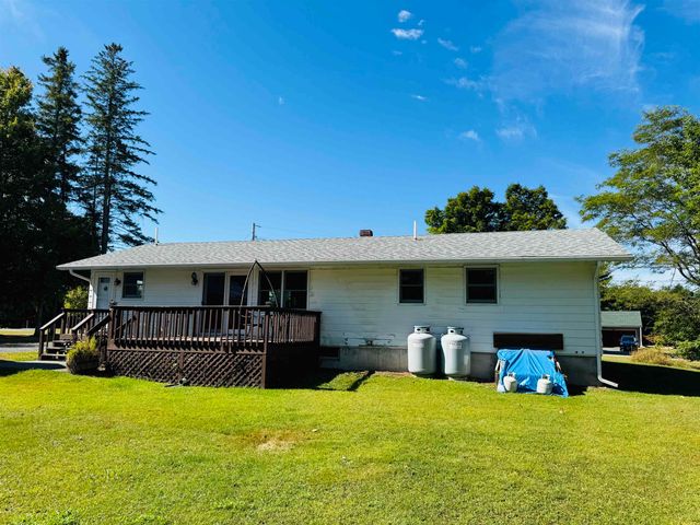 225 Lyndon Heights Drive, Lyndon, VT 05851