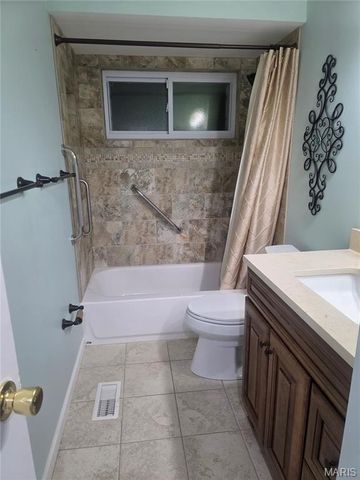 12971 Mayerling Drive, Creve Coeur, MO 63146