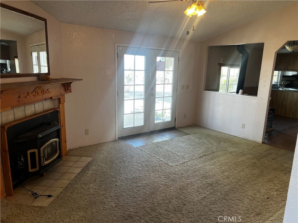Image 14 of property listing at 3001 MCMILLAN Lane, Phelan, CA 92372