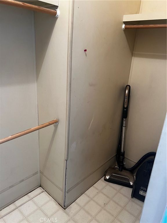 Image 27 of property listing at 3001 MCMILLAN Lane, Phelan, CA 92372