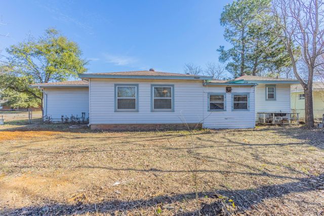 610 N Joyce Street, Lacy Lakeview, TX 76705