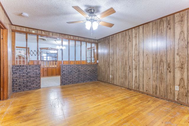 610 N Joyce Street, Lacy Lakeview, TX 76705