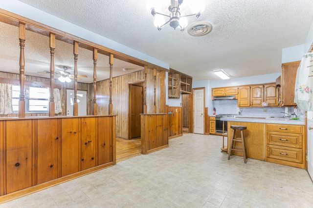 610 N Joyce Street, Lacy Lakeview, TX 76705