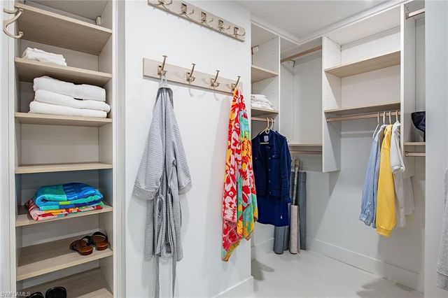 4001 Gulf Shore BLVD N 1100, Naples, FL 34103