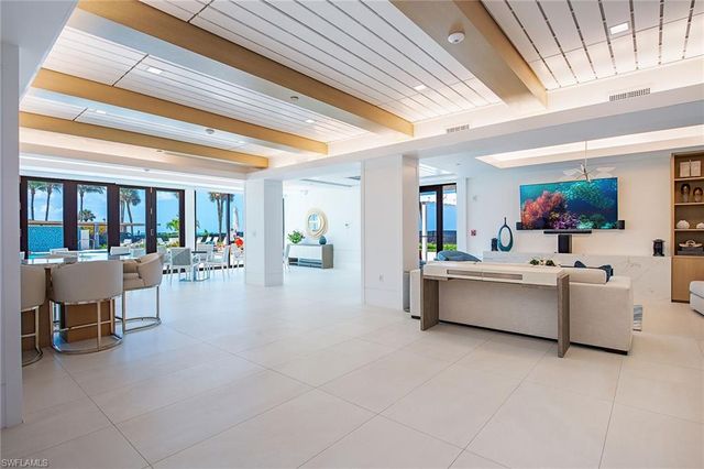 4001 Gulf Shore BLVD N 1100, Naples, FL 34103