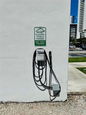 3301 NE 5th Ave 904, Miami, FL 33137