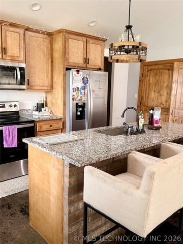 11817 Sandy Acres, Kingston, OK 73439