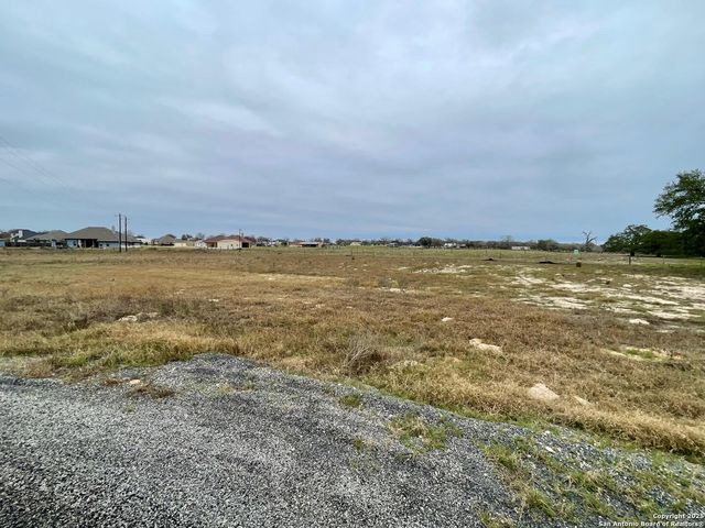 128 Pradera Ridge, Floresville, TX 78114