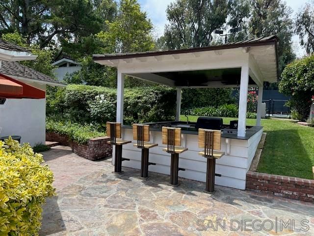 17 Eastfield Dr, Rolling Hills, CA 90274