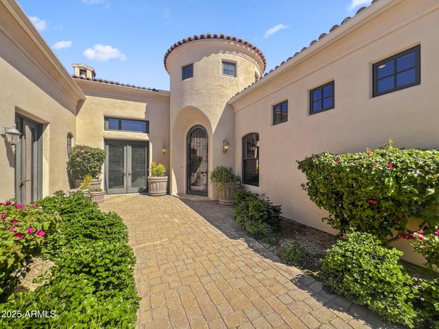 5615 N INVERGORDON Road, Paradise Valley, AZ 85253