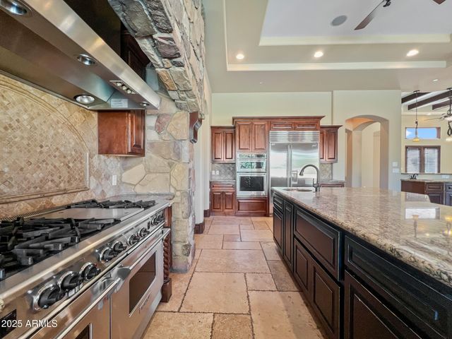 5615 N INVERGORDON Road, Paradise Valley, AZ 85253
