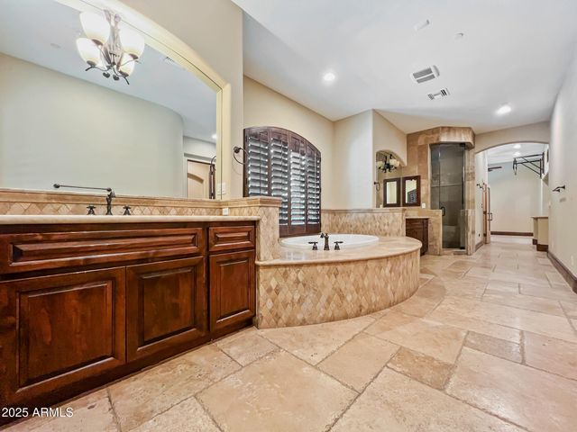 5615 N INVERGORDON Road, Paradise Valley, AZ 85253