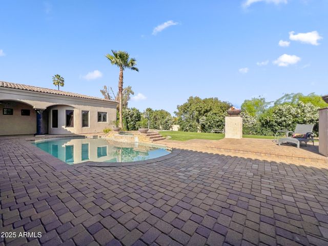 5615 N INVERGORDON Road, Paradise Valley, AZ 85253