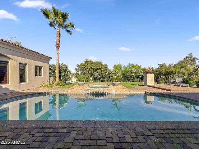 5615 N INVERGORDON Road, Paradise Valley, AZ 85253