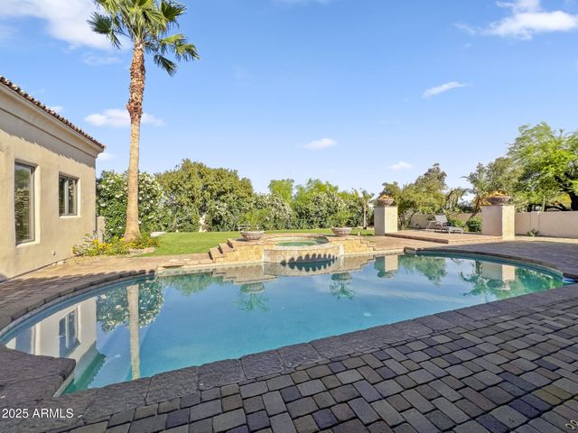 5615 N INVERGORDON Road, Paradise Valley, AZ 85253