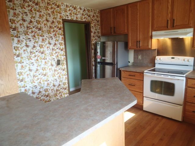 413 LACY Avenue, Streamwood, IL 60107