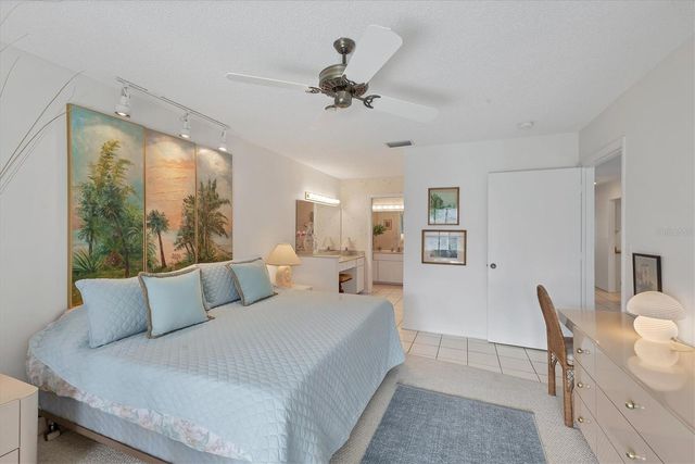 6650 SCHOONER BAY CIRCLE 6650, Sarasota, FL 34231
