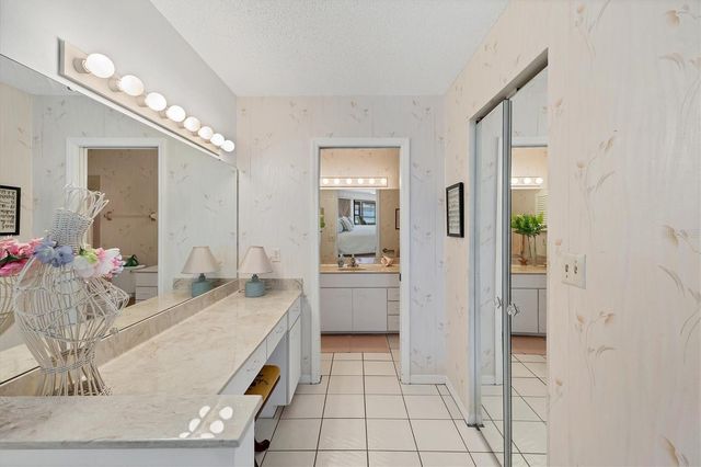 6650 SCHOONER BAY CIRCLE 6650, Sarasota, FL 34231