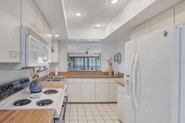 6650 SCHOONER BAY CIRCLE 6650, Sarasota, FL 34231