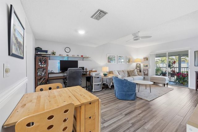18081 SE Country Club Drive 6-60, Jupiter, FL 33469