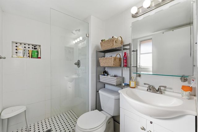 18081 SE Country Club Drive 6-60, Jupiter, FL 33469