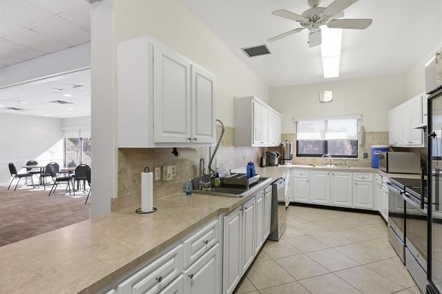 18081 SE Country Club Drive 6-60, Jupiter, FL 33469